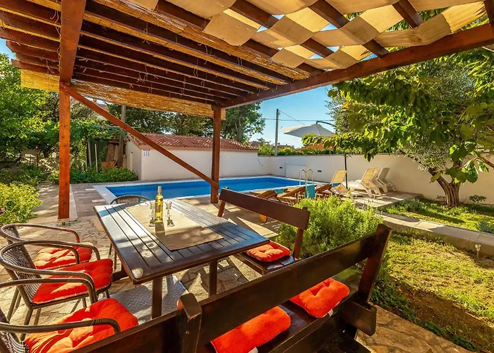 펜션 Four-bedroom In 브르시