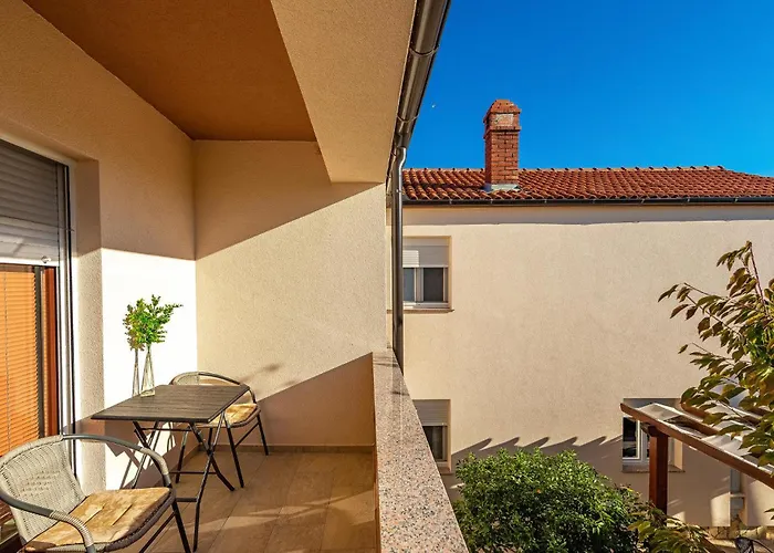 Four-bedroom In Casa de Férias Vrsi