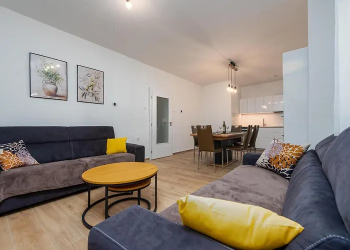 Four-bedroom In * Vrsi