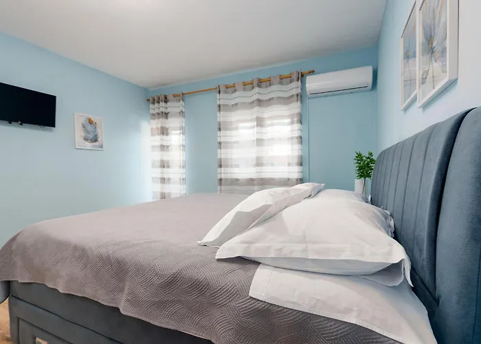 Casa de Férias Four-bedroom In Vrsi