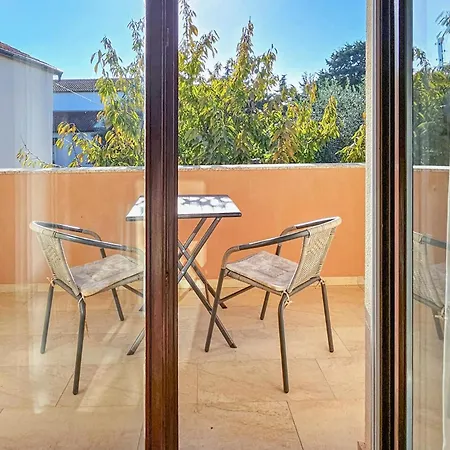 Four-bedroom In بيت للعطل