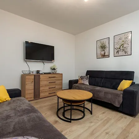 بيت للعطل Four-bedroom In