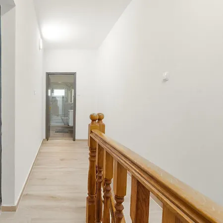 Four-bedroom In بيت للعطل فرسي