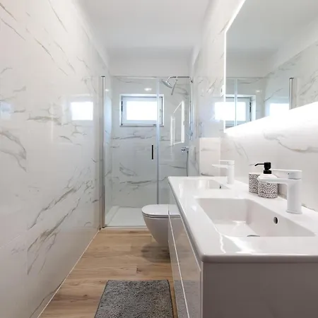 Four-bedroom In فرسي