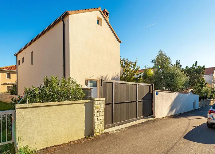 Дом отдыха Four-bedroom In Врси